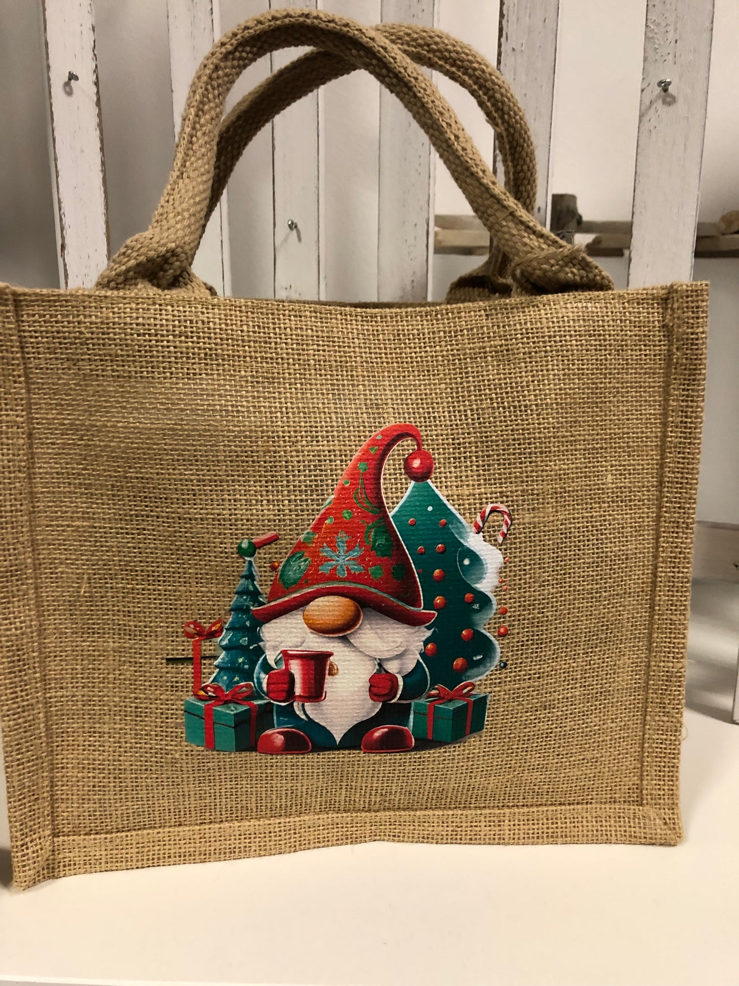 Nachhaltige Jute-Tasche mit Weihnachtswichtel Motiv (Kopie)